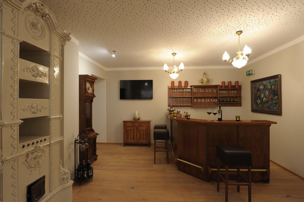 Eee Hotel Perg Екстериор снимка