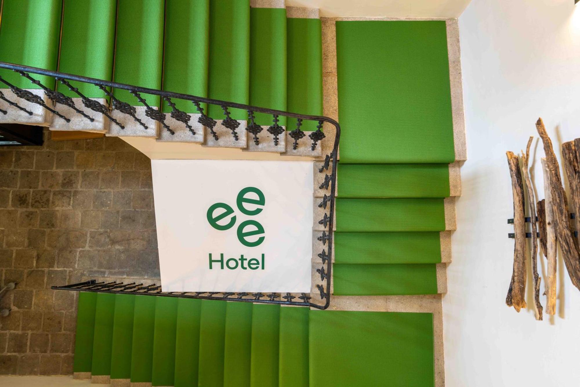 Eee Hotel Perg Екстериор снимка