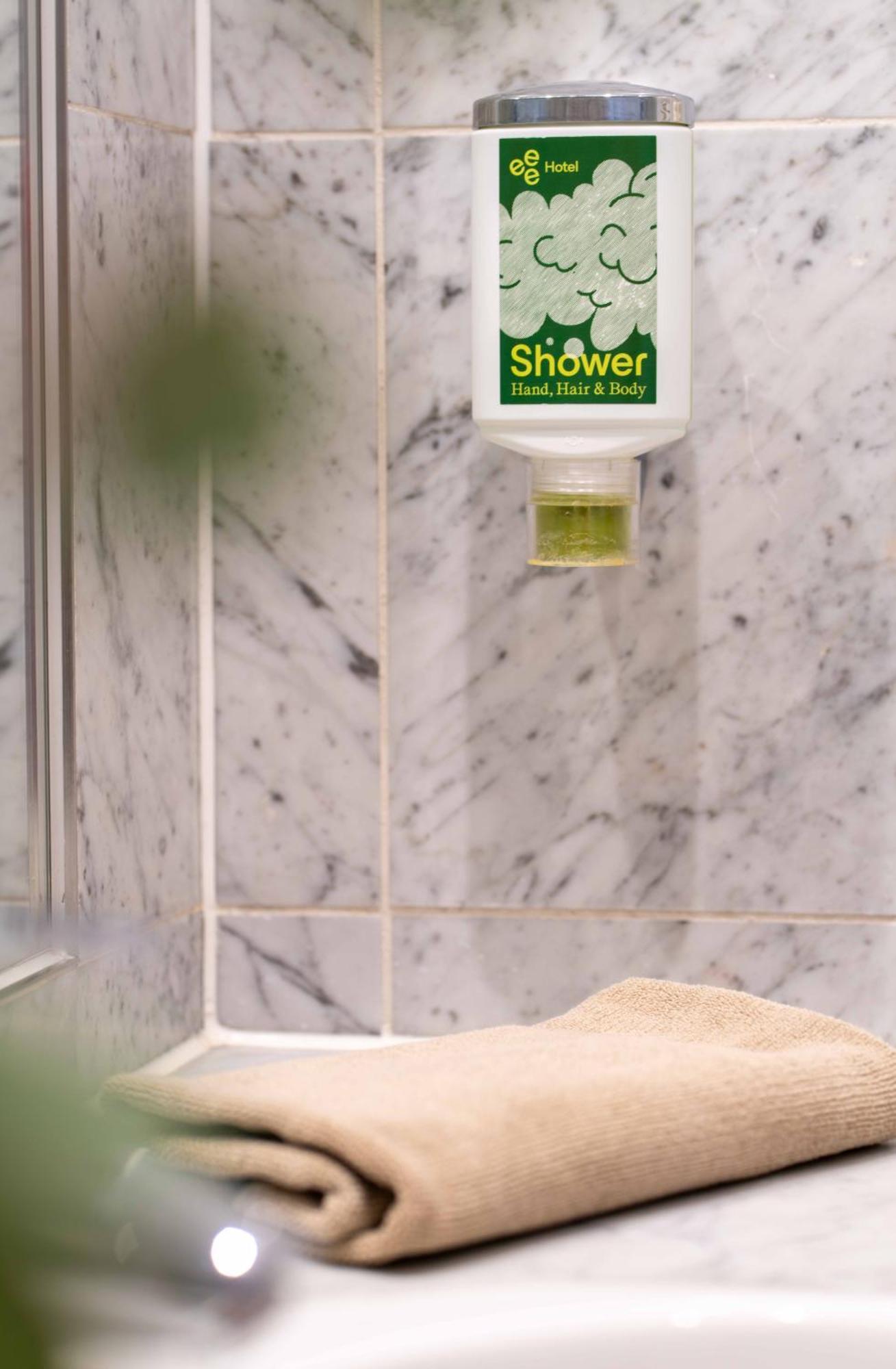 Eee Hotel Perg Екстериор снимка
